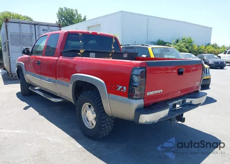 2003 GMC Sierra 1500 Sle z USA, uszkodzony, nr VIN 2GTEK19T631398536